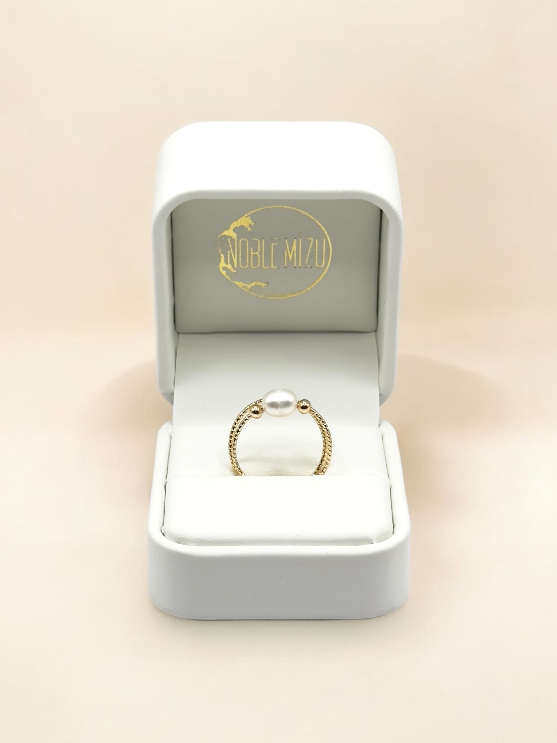 5 – 6 mm White Oval Pearl Gold Plated Loop Ring