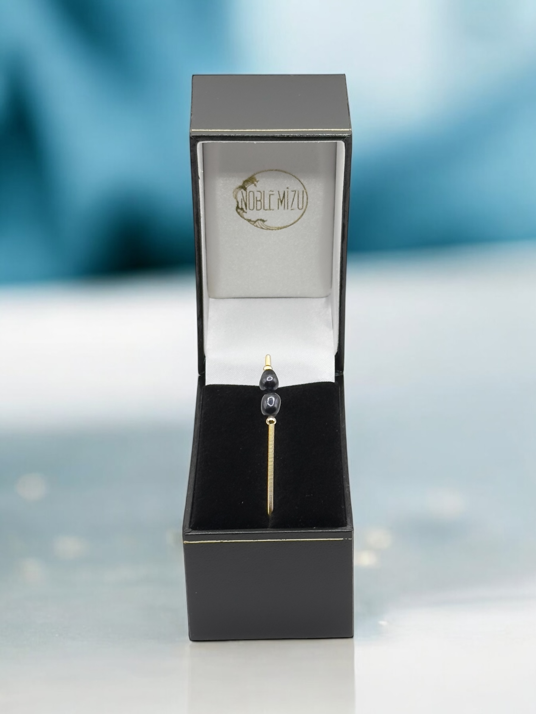 6 – 7 mm Black Pearl Gold Plated Bangle