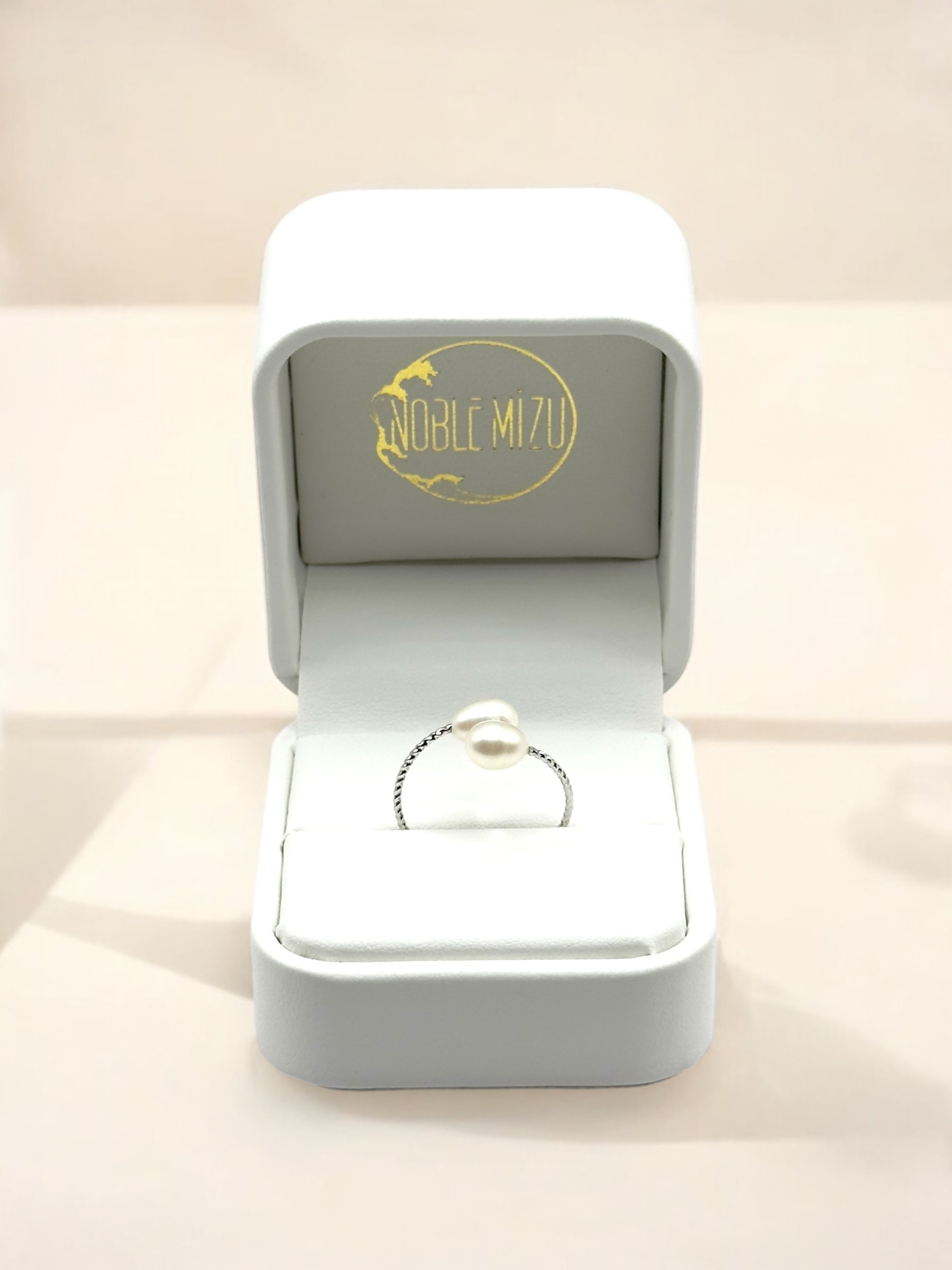 5 – 6 mm White Oval Pearl Stainless Ring