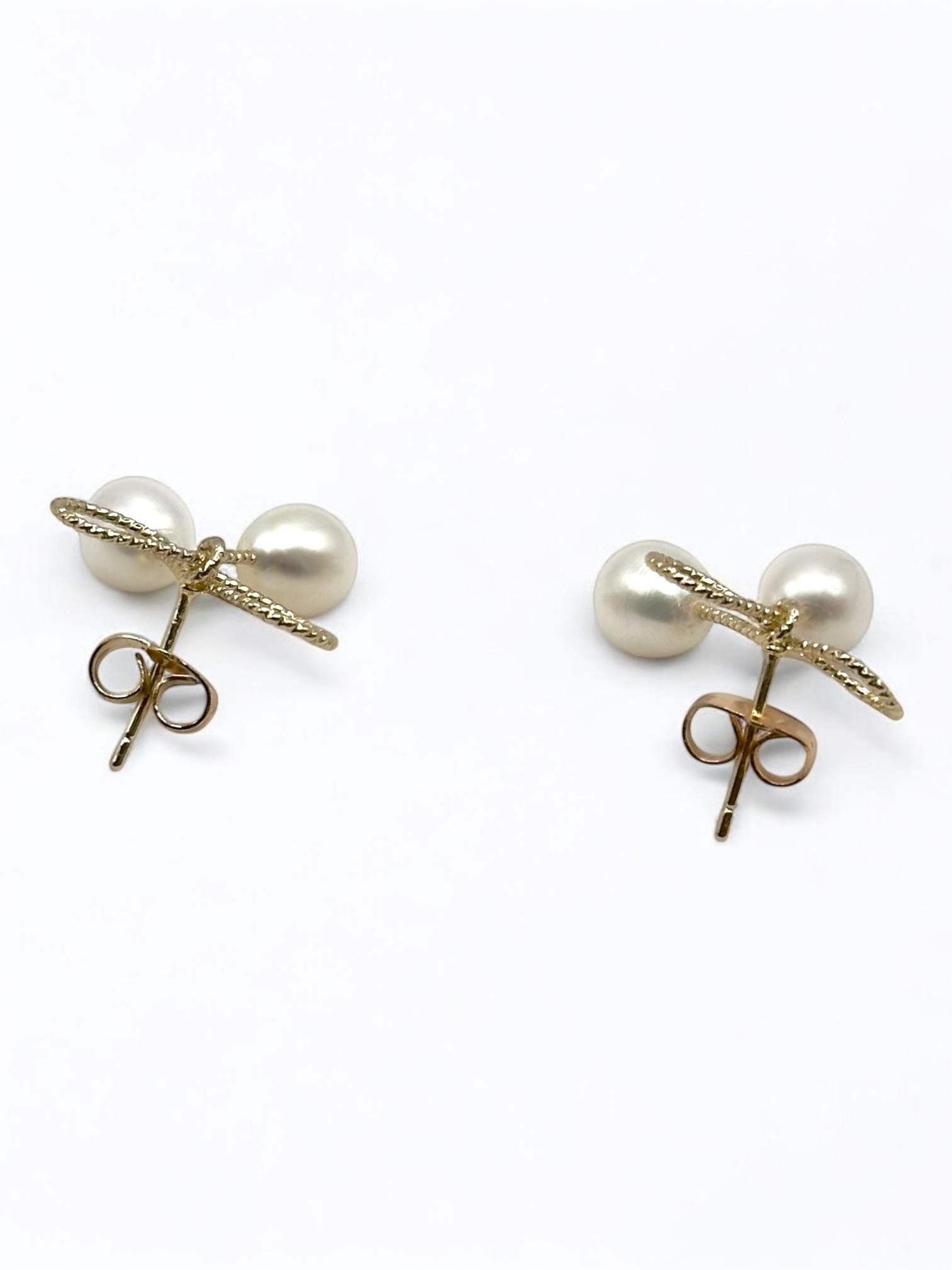 7 – 8 mm White Pearl Bow Stud Earrings