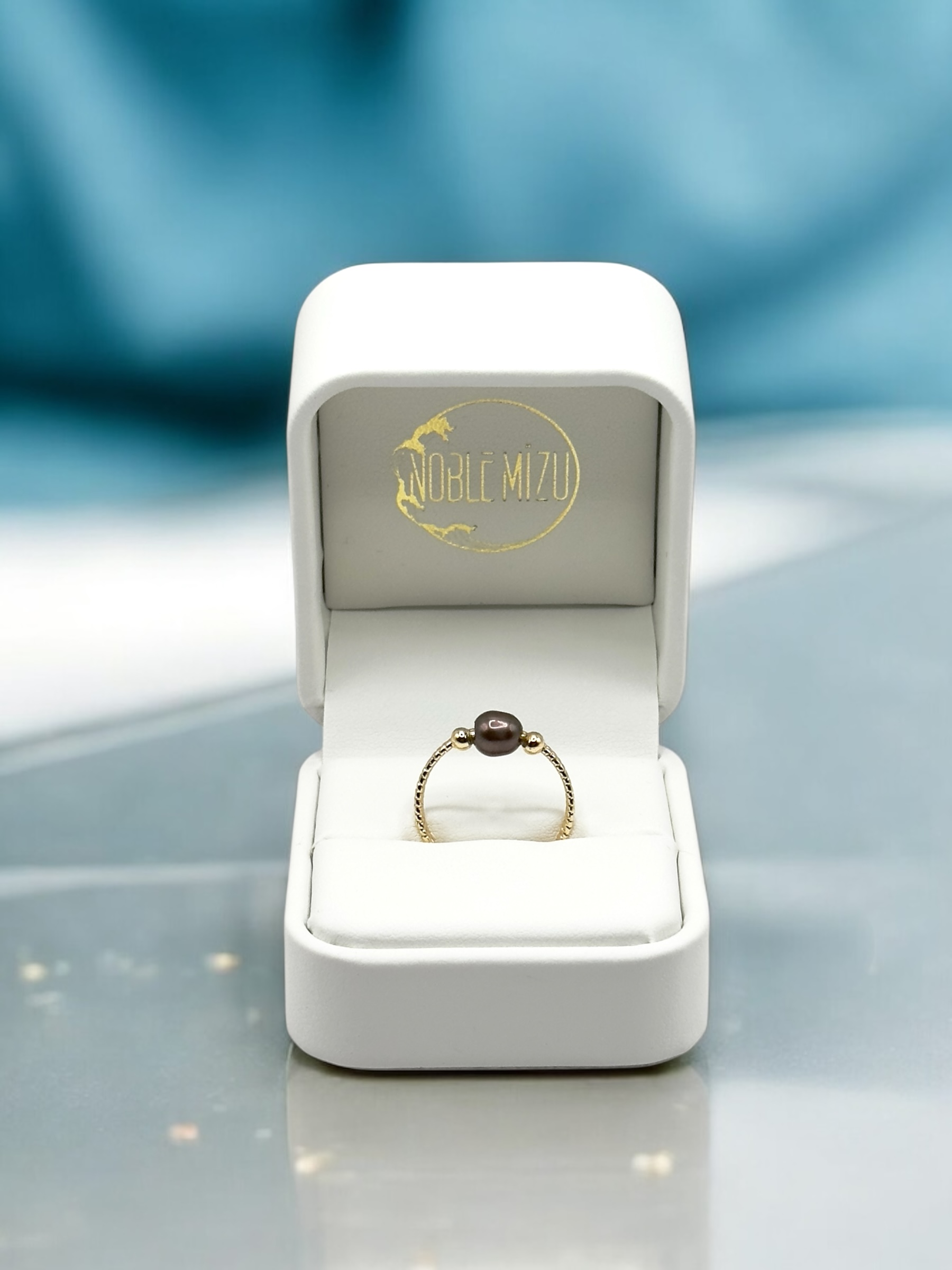 5 – 6 mm Black Oval Pearl Gold Plated Loop Ring