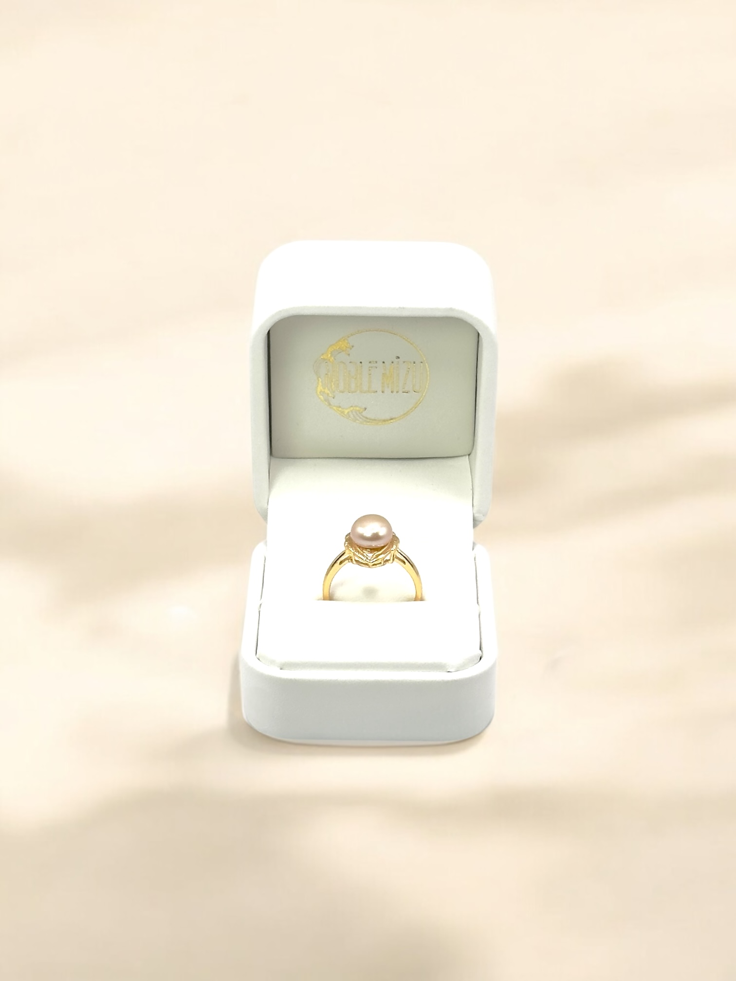 8 – 9 mm Champagne Pearl Leaf Shaped Ring