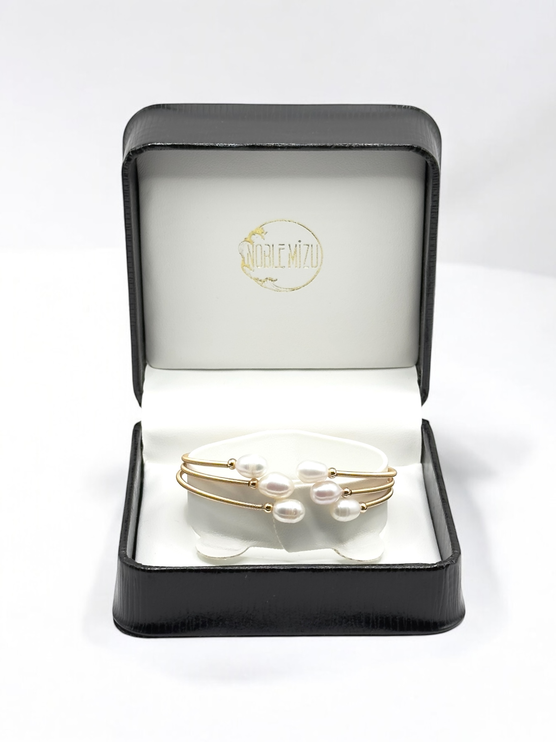 6 – 7 mm White Color Pearl Gold Plated Bangle