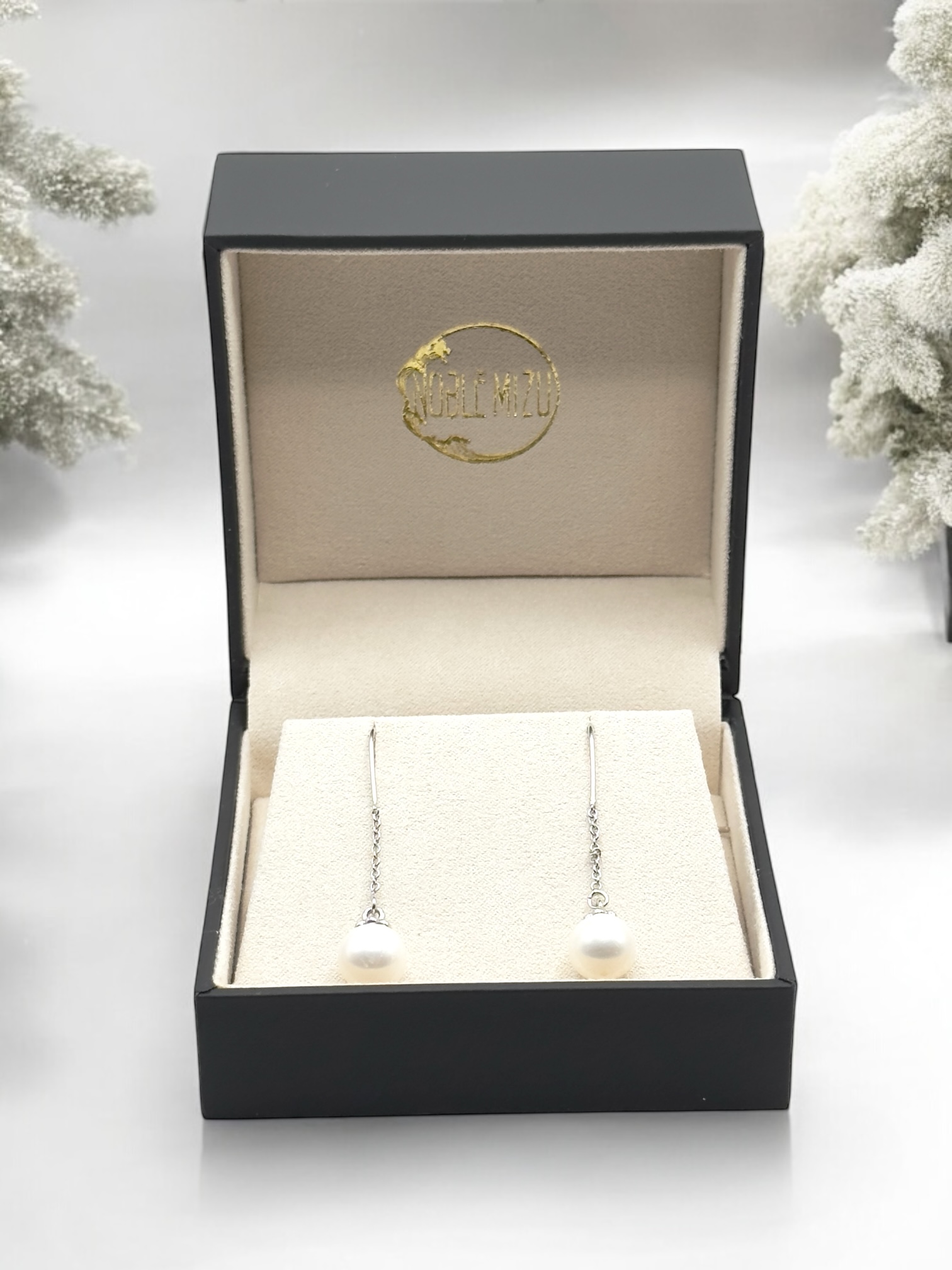 9 – 10 mm White Pearl Hook Dangling Earrings