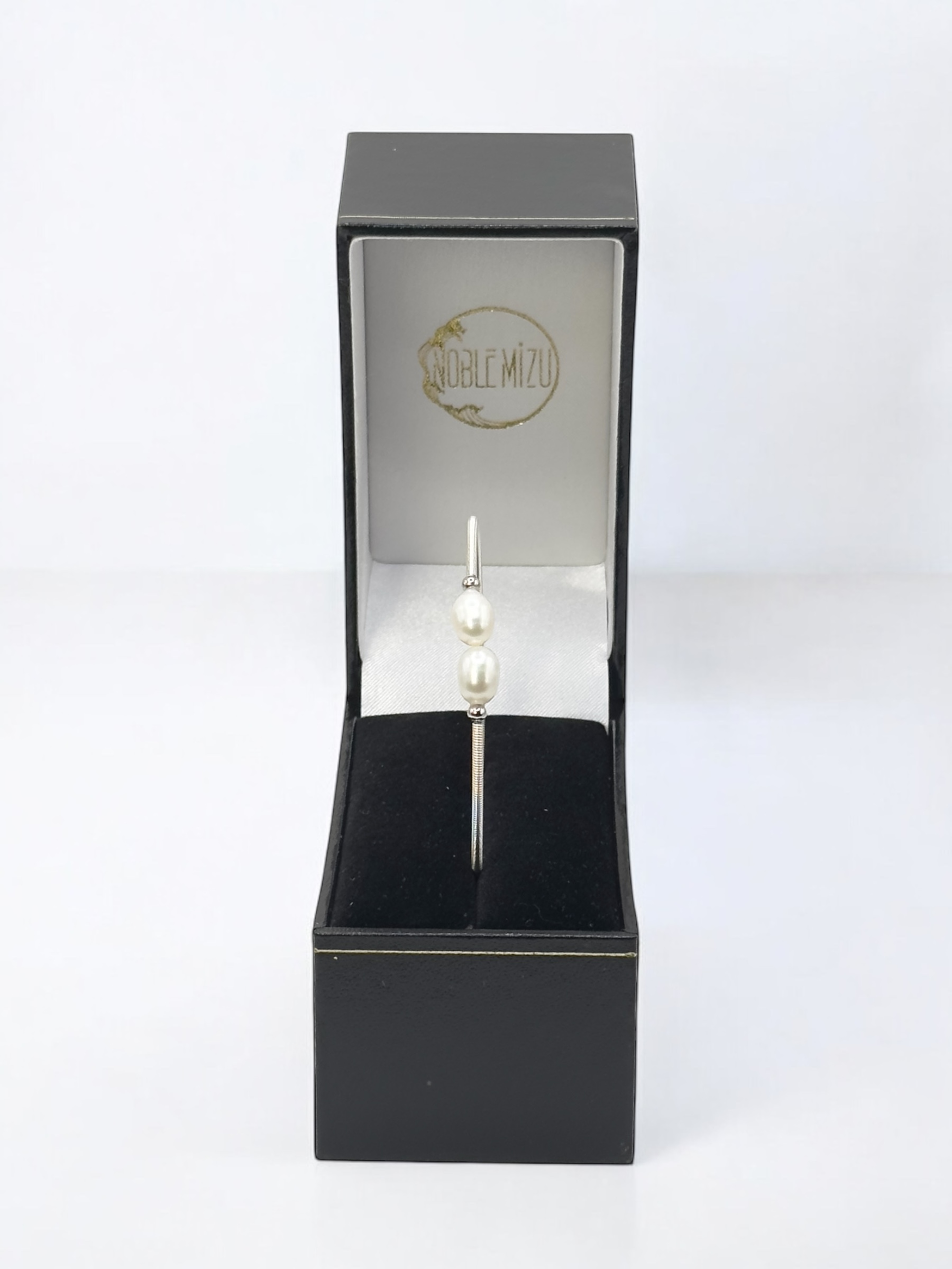 6 – 7 mm White Pearl Stainless Bangle