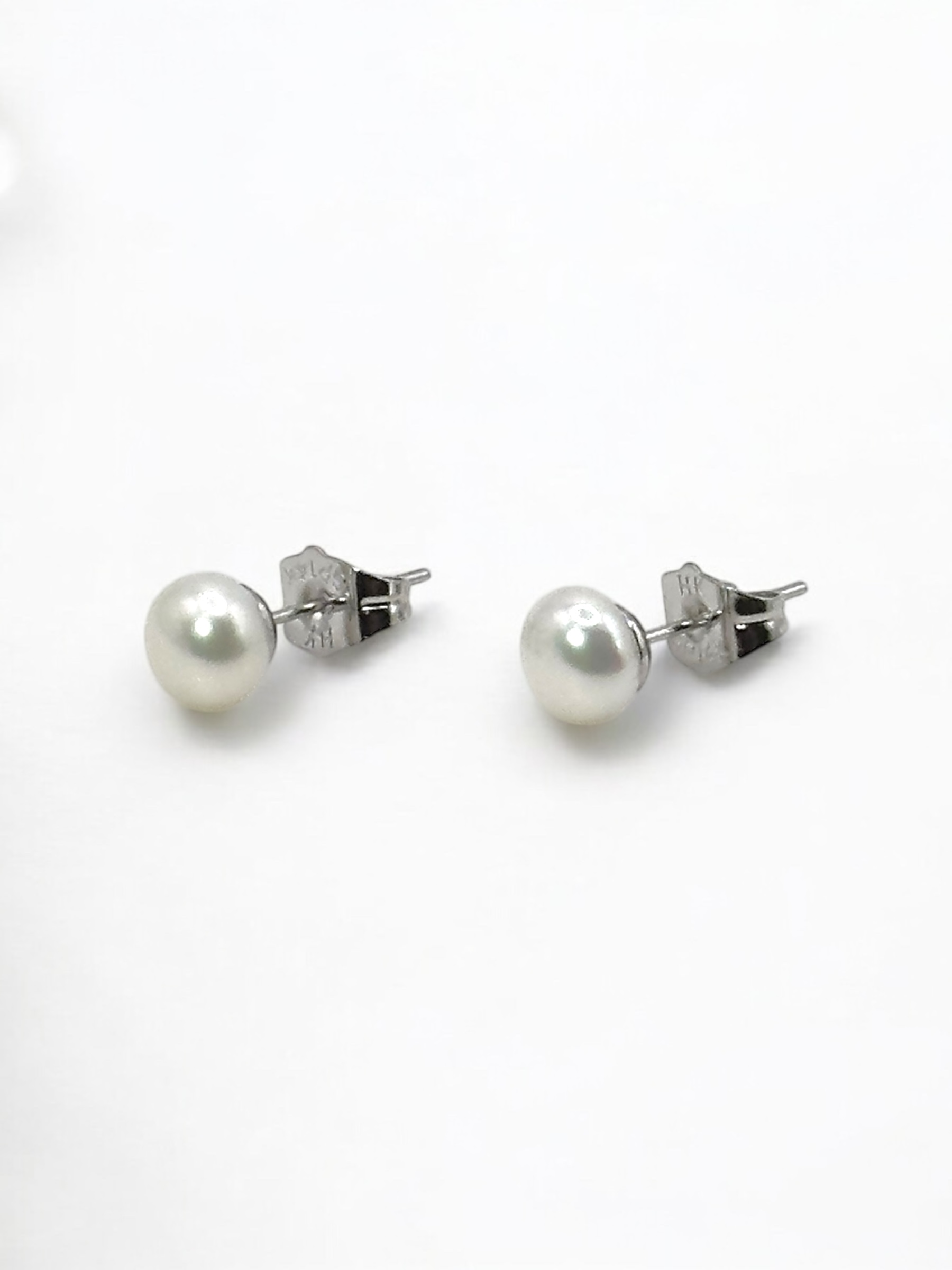 7 – 8 mm White Pearl Stud Earrings