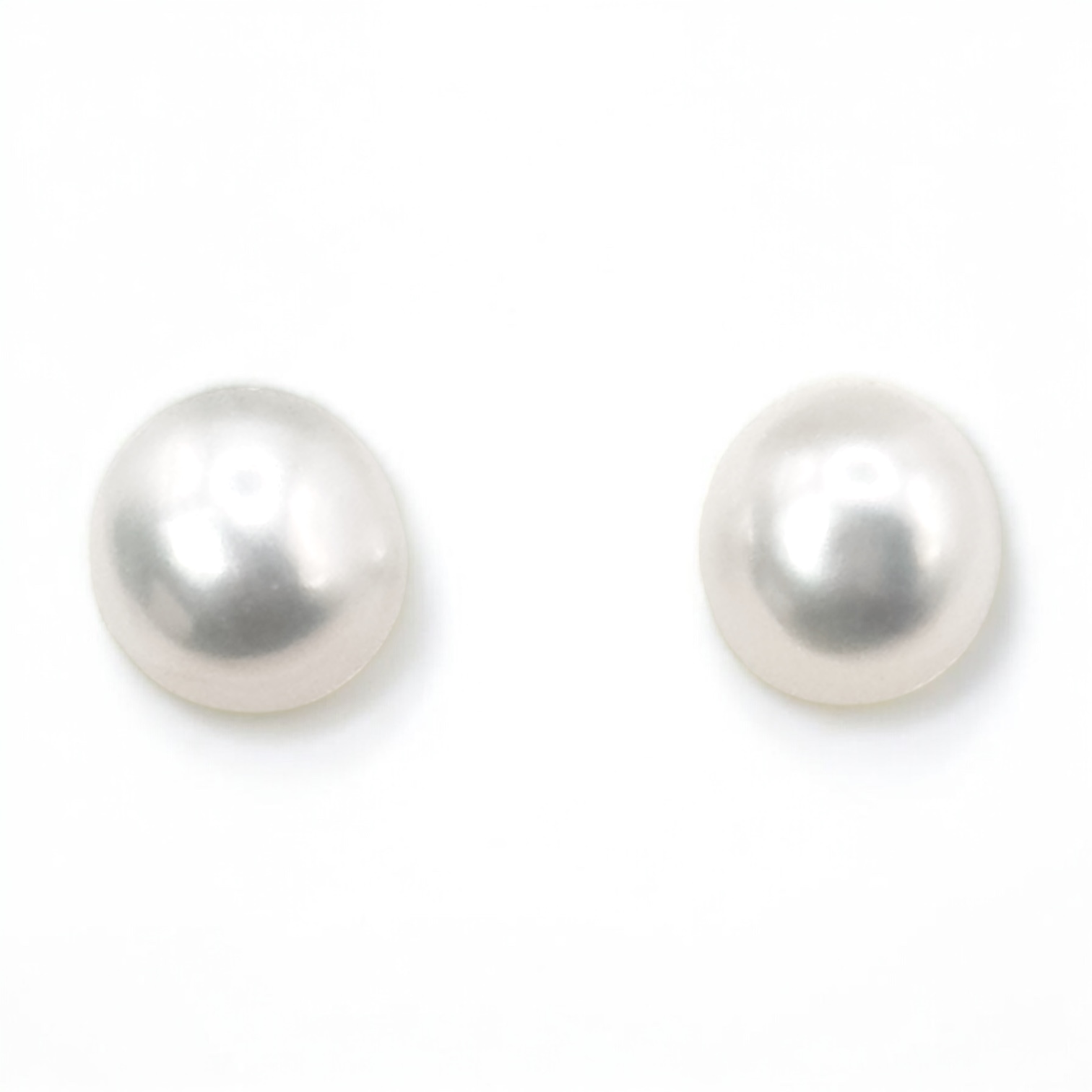 9 – 10 mm White Pearl Stud Earrings